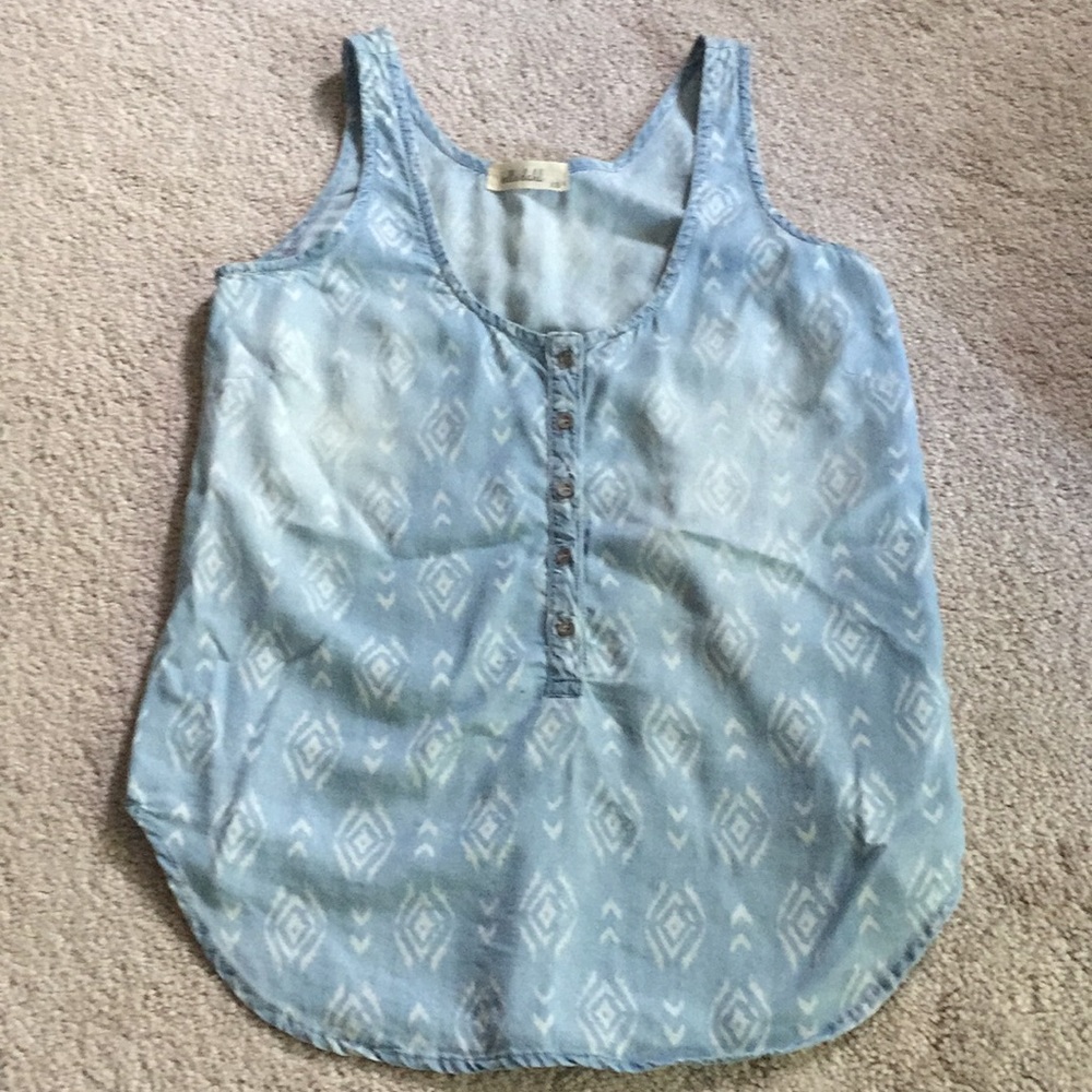 Bella Dahl tank top.